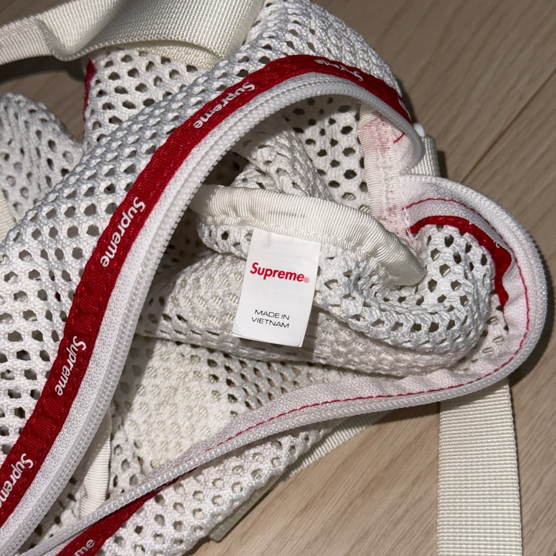 バッグ Supreme 23SS Mesh Mini Duffle Bag White Supreme Mesh Mini Duffle Bag White | eBay