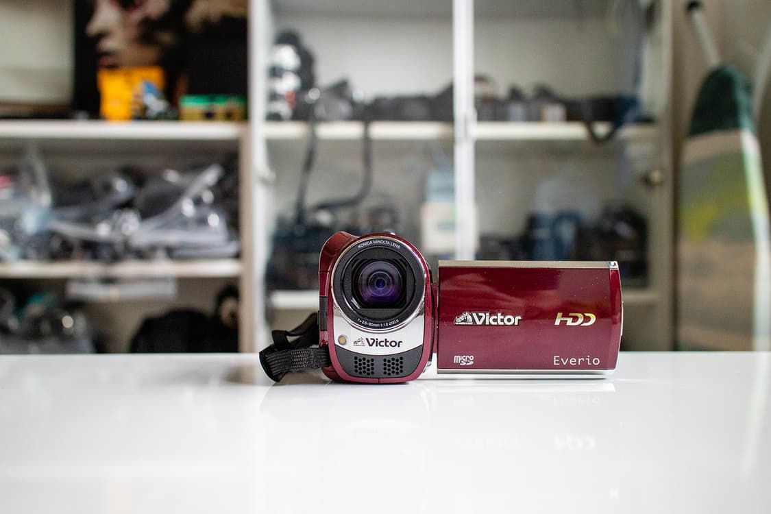 ビクター エブリオ GZ-MG840 ビデオカメラ 付属品付き Victor ビクター エブリオ GZ-MG840 ビデオカメラ 付属品付き Victor Victor