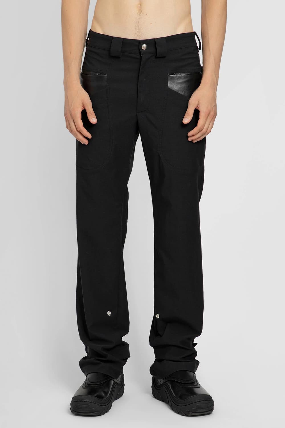 KIKO　KOSTADINOV McNamaraトラウザーズ 44 ブラック KIKO KOSTADINOV McNamaraトラウザーズ 44 ブラック 【公式通販】