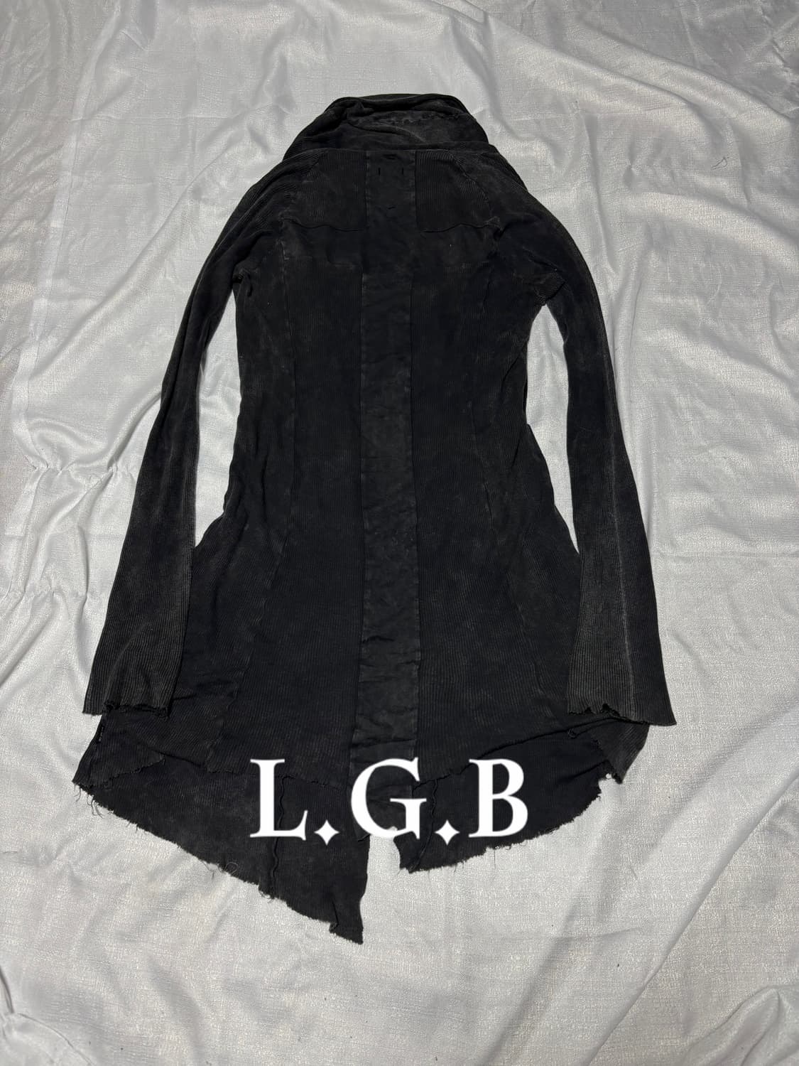 L.G.B” 00's Archive Back Cross Cardigan | 후루츠패밀리