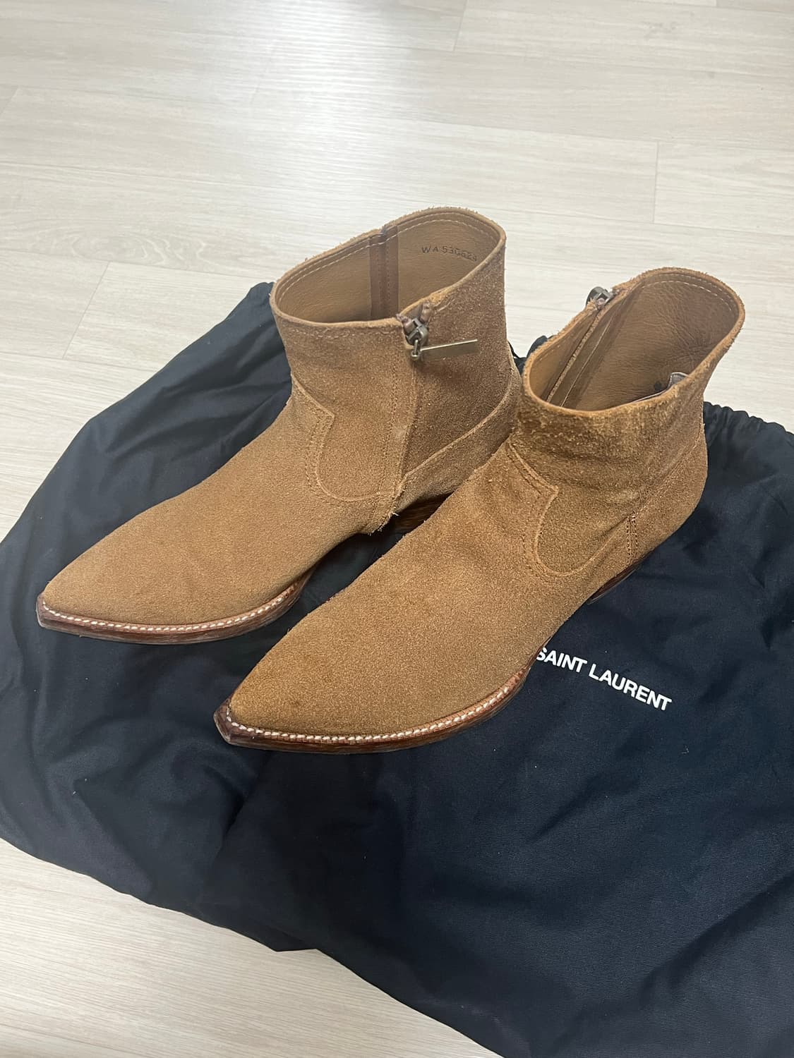 Saint laurent Lukas サイズ41 Saint laurent Lukas サイズ41 Lukas leather boots Saint Laurent