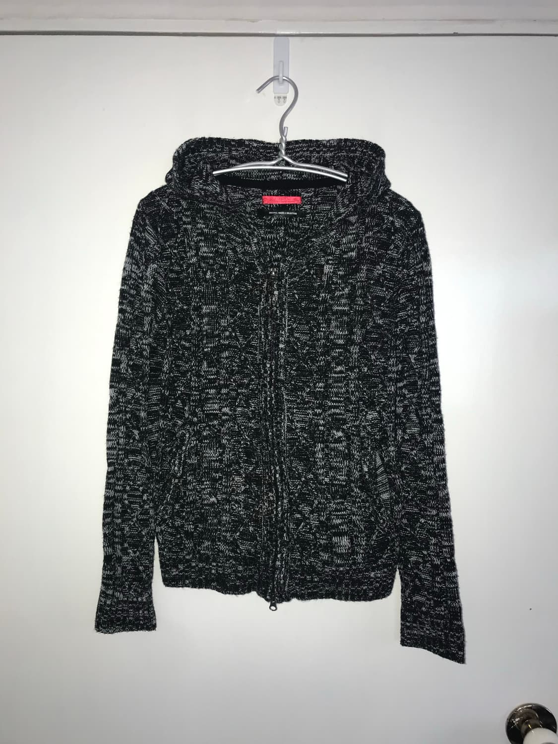 Twist Knitting Bokashi Hood Zip-up | 후루츠패밀리