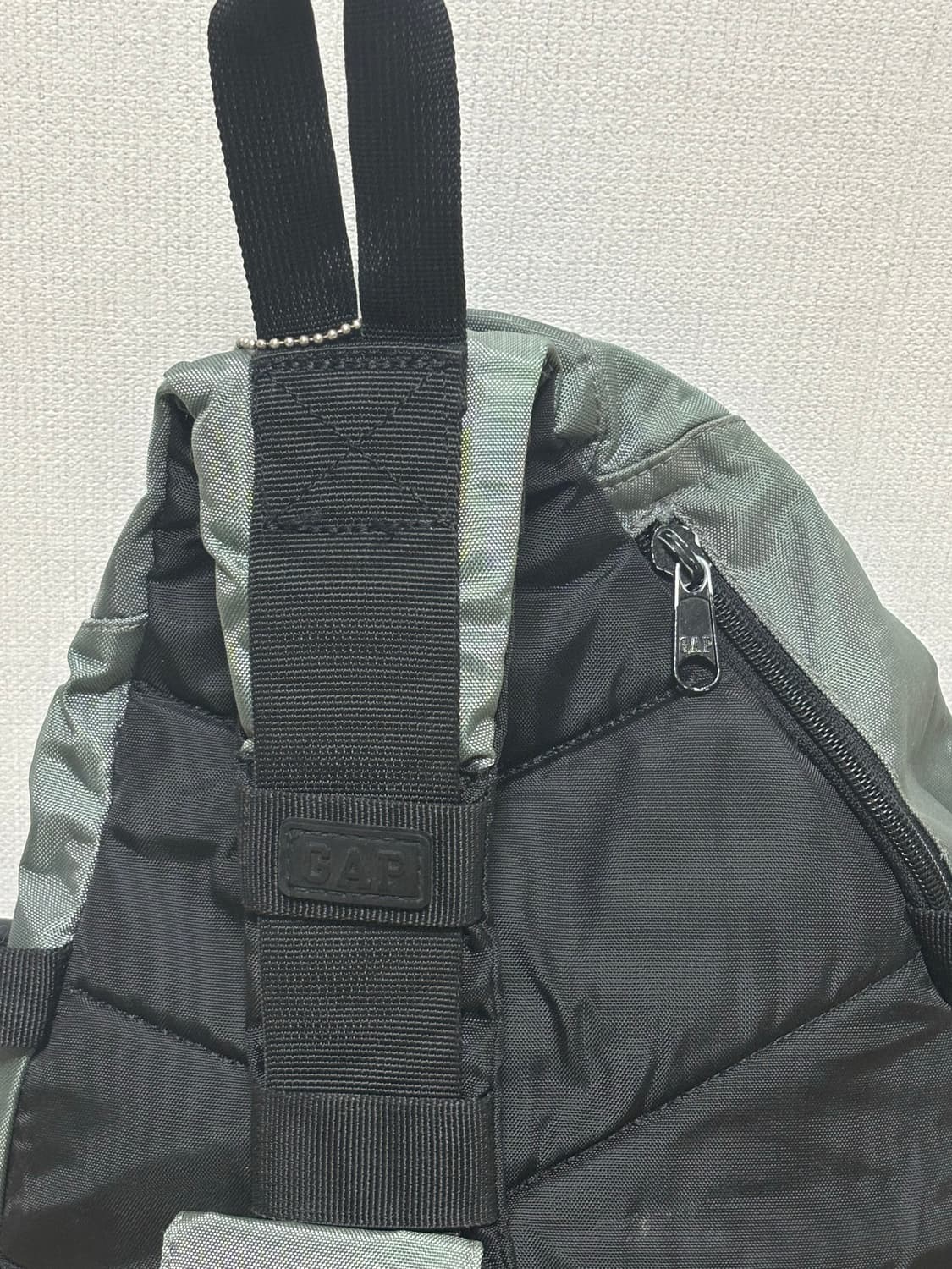 Old Gap Sling Bag One Shoulder Bag | 후루츠패밀리