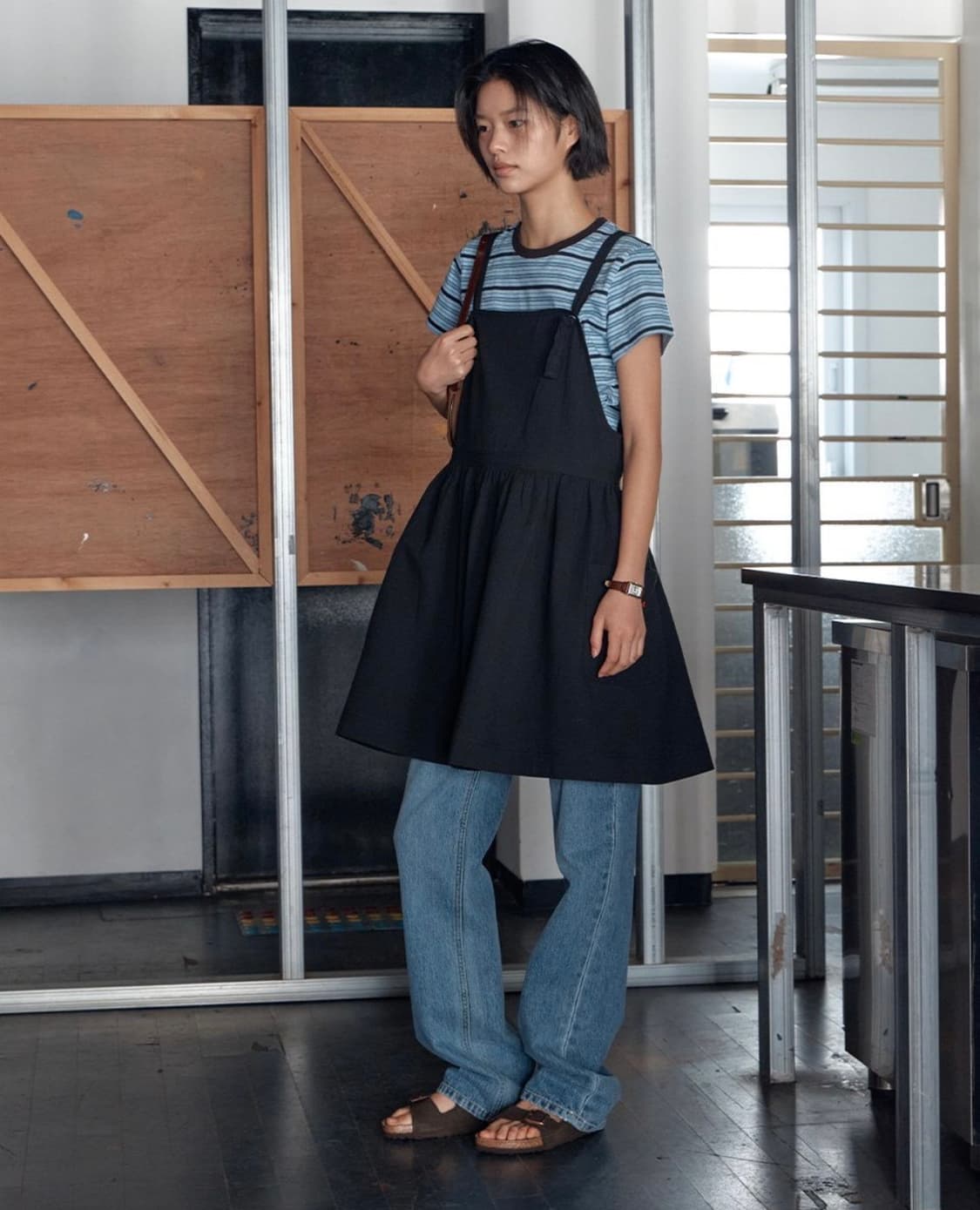 BECKY SUSPENDER ONEPIECE (BLACK) | 후루츠패밀리