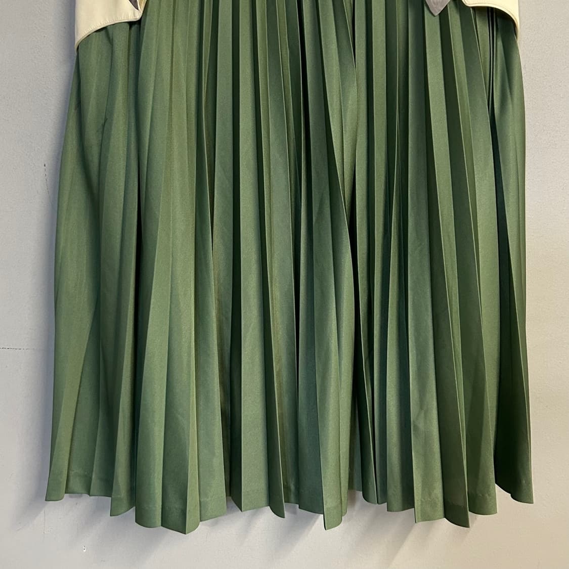 【新品】TOGAPULLA Rayon twill western skirt TOGA PULLA(トーガ プルラ)のRayon twill western skirt通販