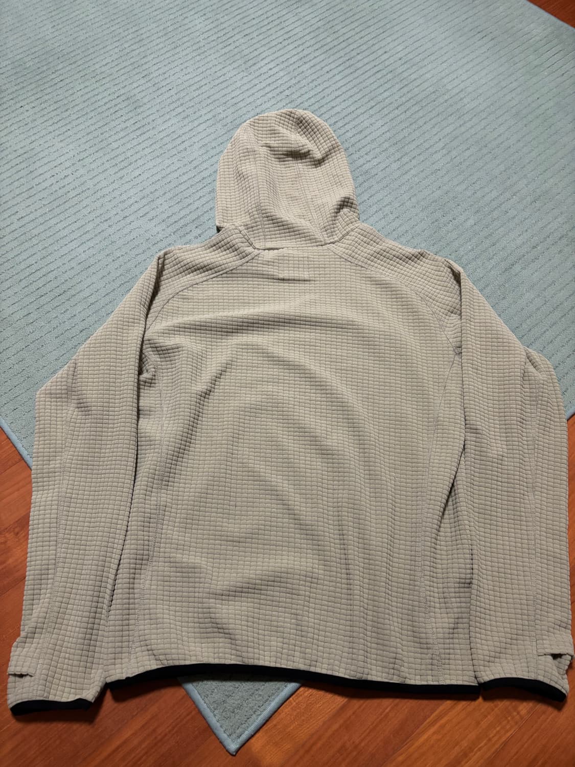 Roa hiking grid hoodie 실버 세이지 L | 후루츠패밀리