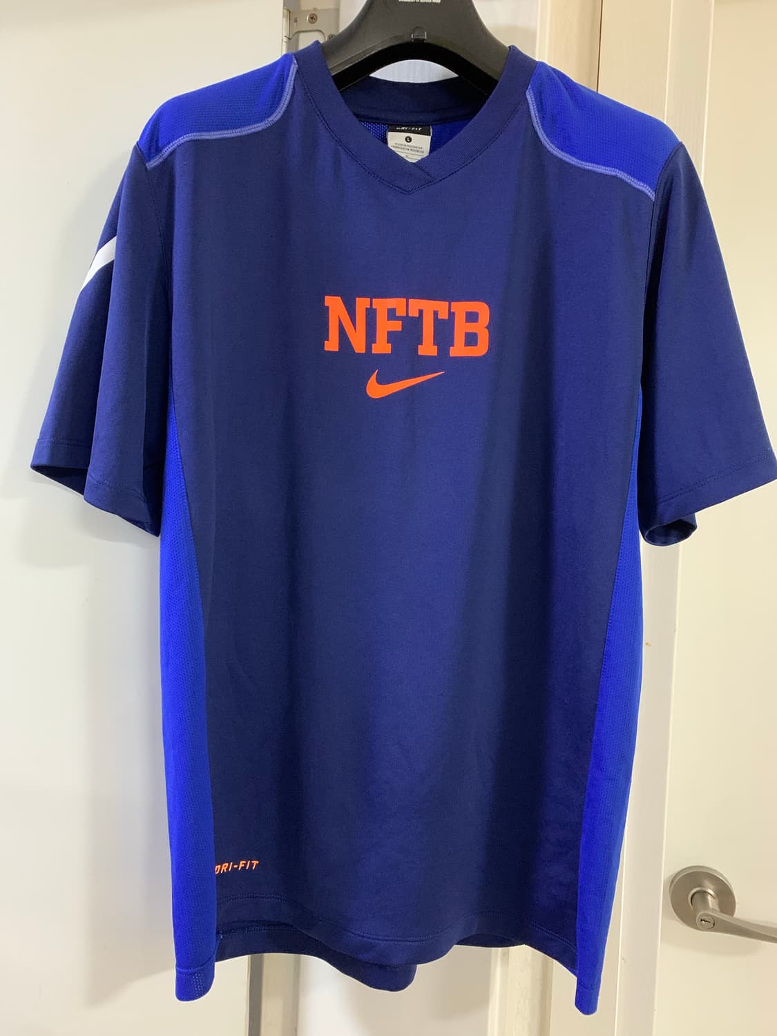 未使用【NIKE】NFTB DRI-FIT WOVEN JERSEY Dri Fit Nftb 未使用【NIKE】NFTB DRI-FIT WOVEN JERSEY Nike Dri-Fit
