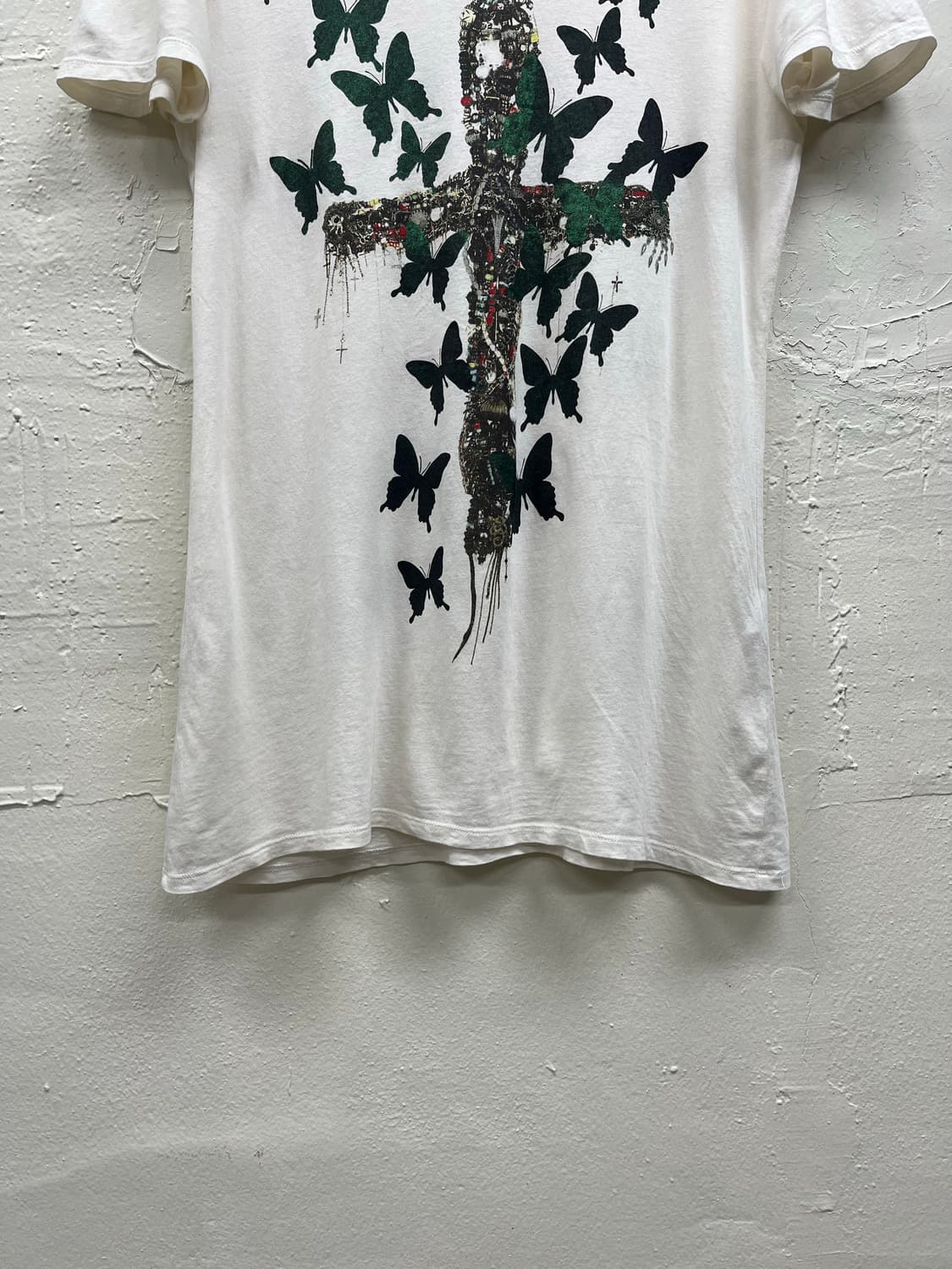 Kmrii x gunda 00s archive cross t shirts | 후루츠패밀리 Kmrii x gunda 00s archive cross t shirts | 후루츠패밀리
