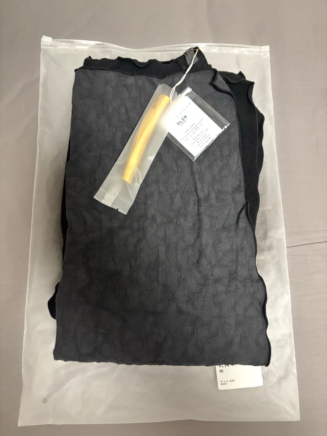 XLIM EP.6 01 SCARF 블랙 새상품 | 후루츠패밀리