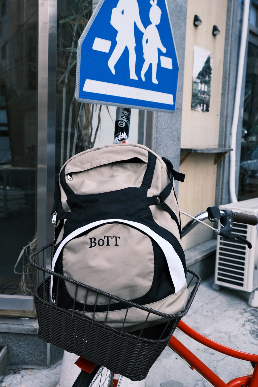 BoTT OG Logo Backpack 黒　24FW BoTT / OG LOGO BACKPACK / BLACK | Sophomore