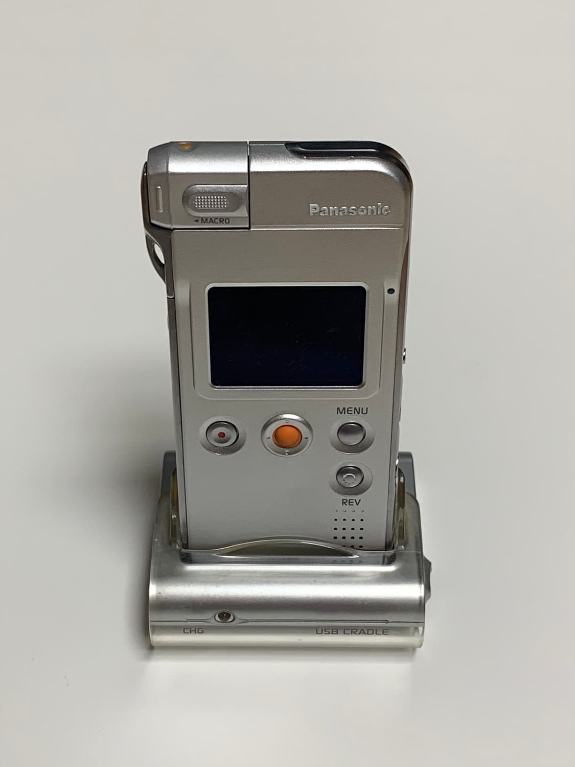 Panasonic　SV-AS10 Panasonic D-Snap SV-AS10 2.0MP Digital Camera - Silver for