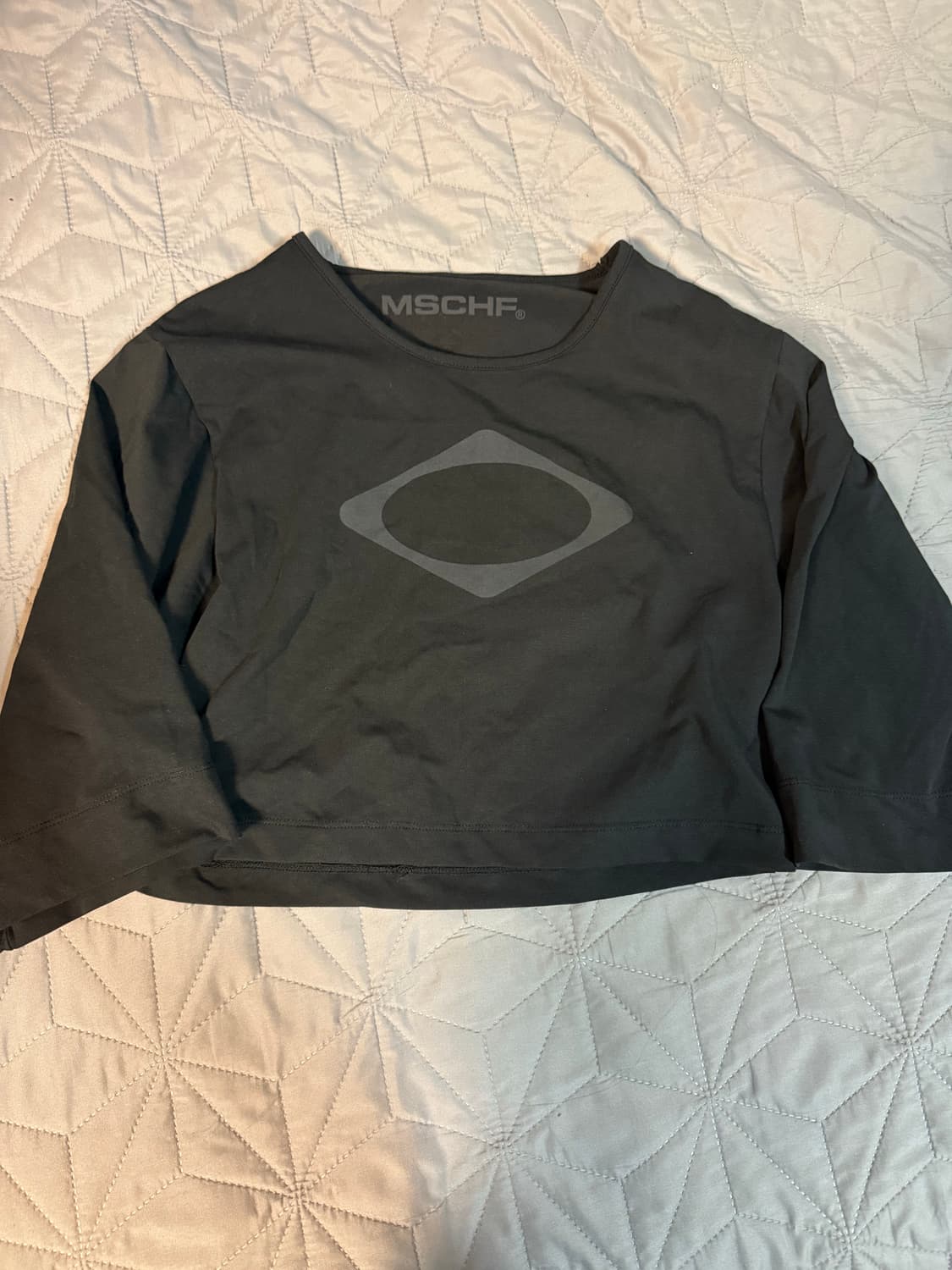 【MISCHIEF】RHOMBUS 3-QUARTER CROPPED T-SHIRT BLACK MISCHIEF】RHOMBUS 3-QUARTER CROPPED T-SHIRT BLACK (MISCHIEF