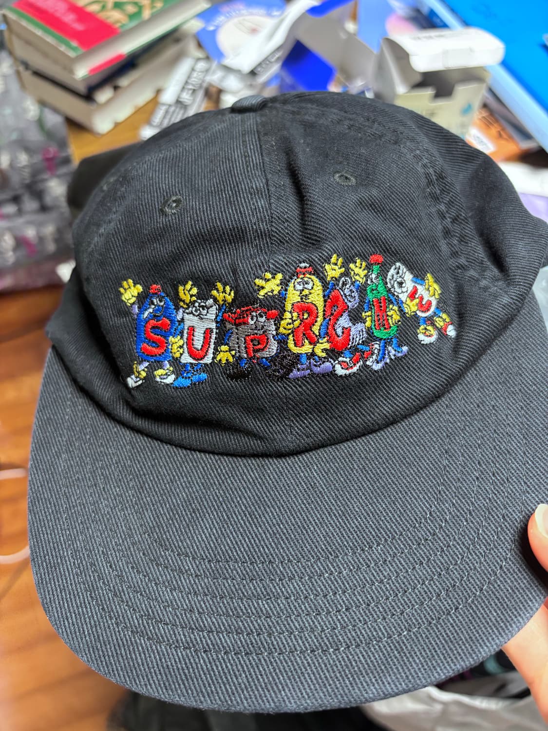 Supreme Friends 6-Panel ブラック 18ss SUPREME 6-Panel フレンズ キャップ 18SS cap SUPREME(シュプリーム