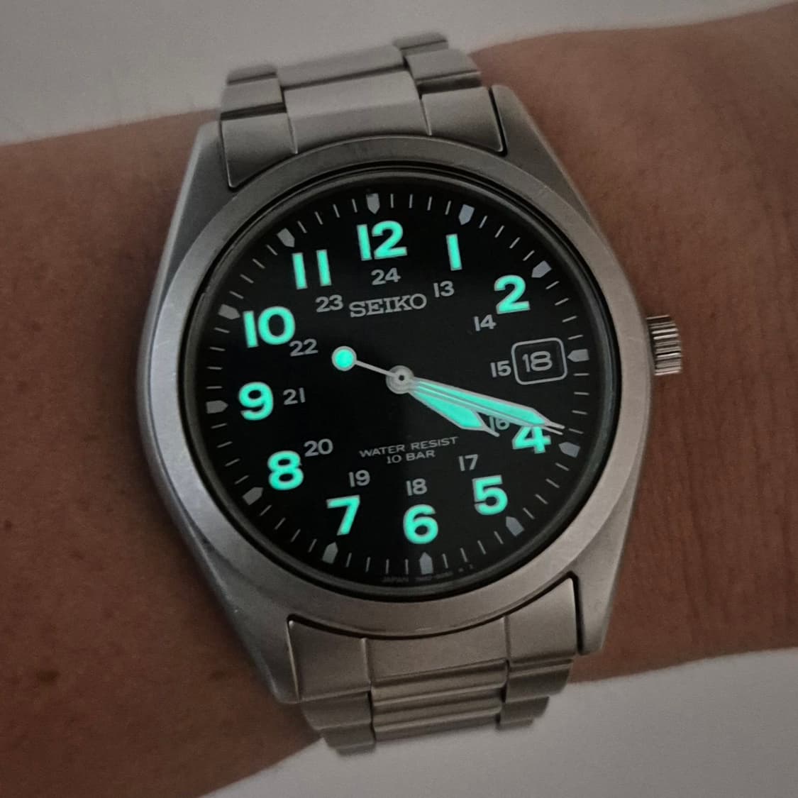 SEIKO 7N42-8260 SBCA001 ミリタリーウォッチ 全面蓄光