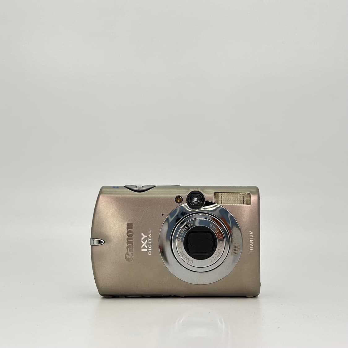 【希少】Canon IXY DIGITAL1000 TITANIUM Canon IXY Digital 1000 Digital Camera - Titanium – ShutterHouse