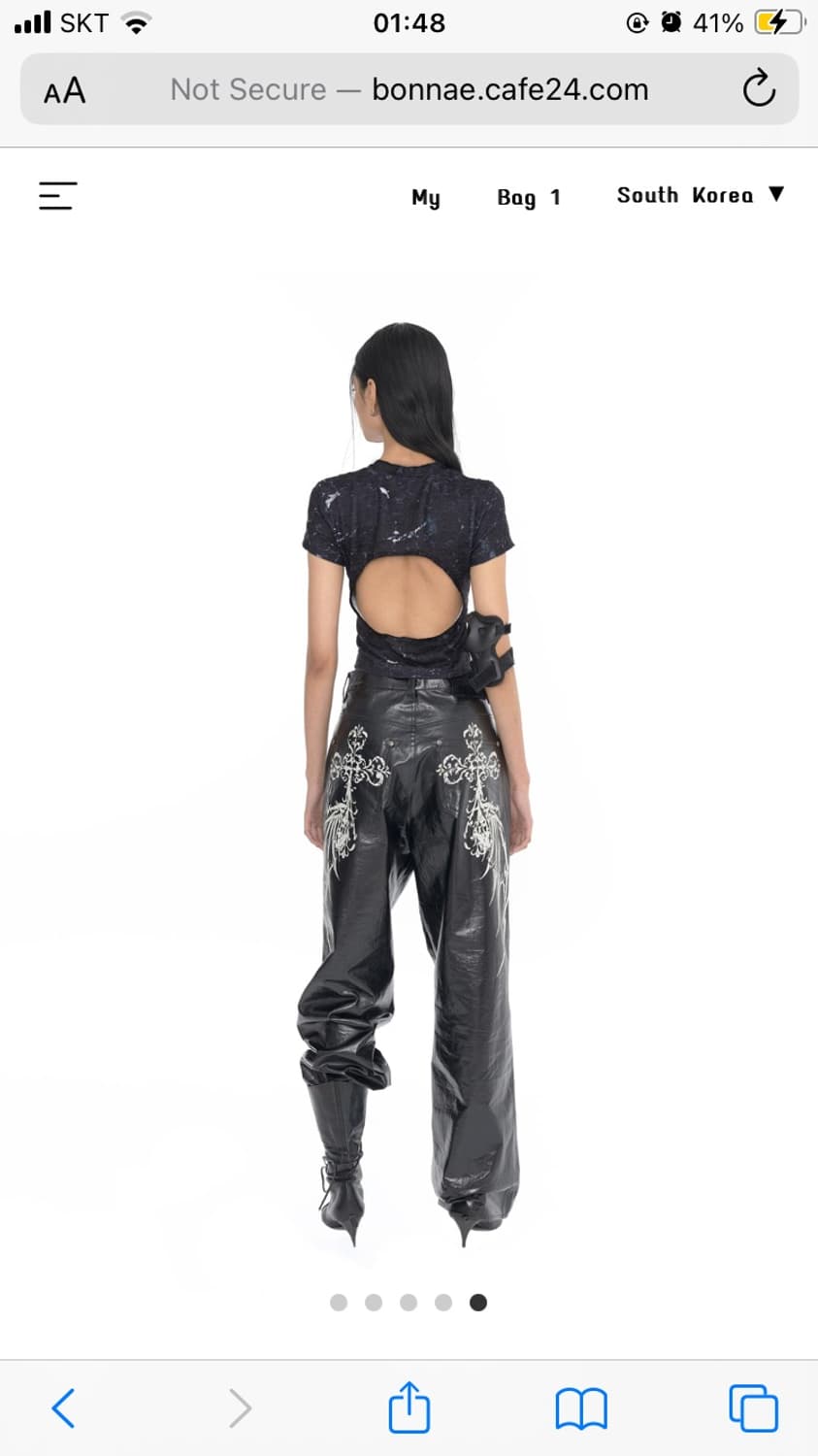 bonnae 본네 Graphic open back slit top | 후루츠패밀리
