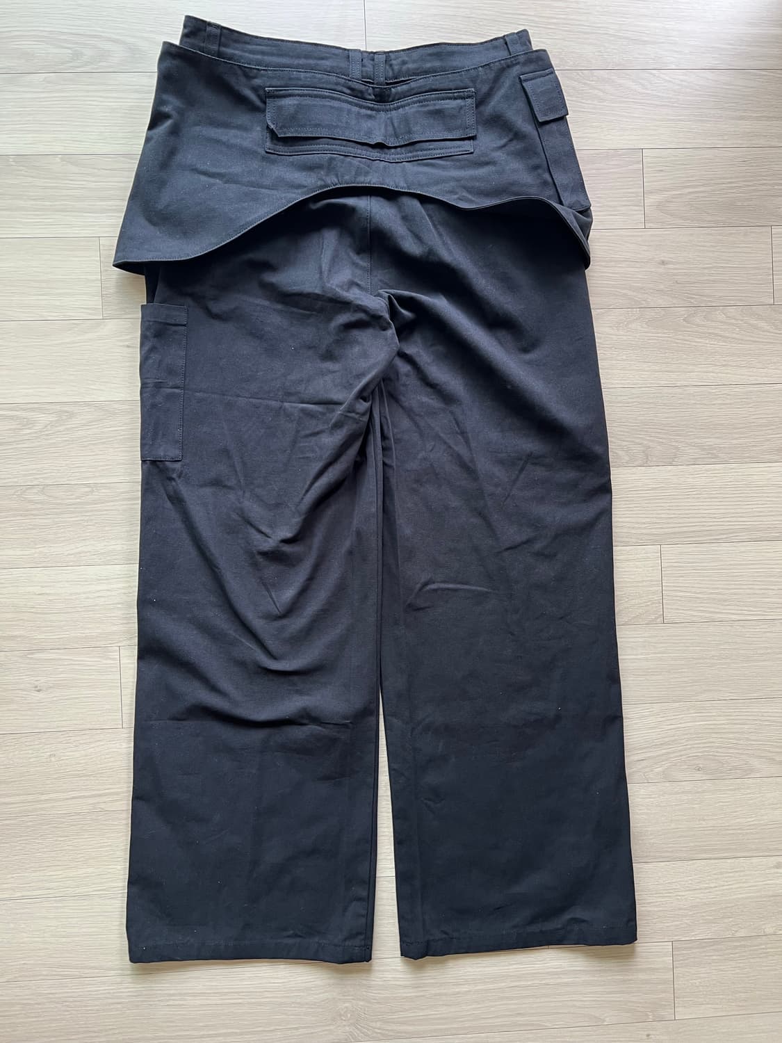 VUJA DE DOMA DETACHABLE UTILITY TROUSERS | 후루츠패밀리