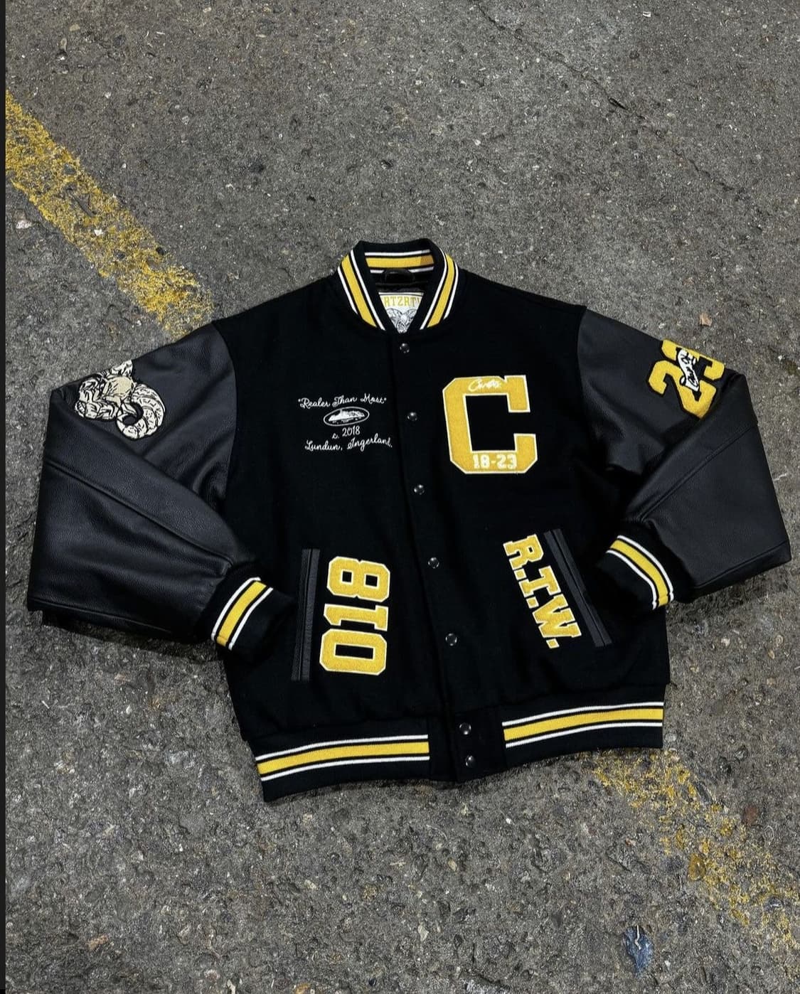 코르테이즈 바시티 자켓 corteiz goat varsity jacket | 후루츠패밀리