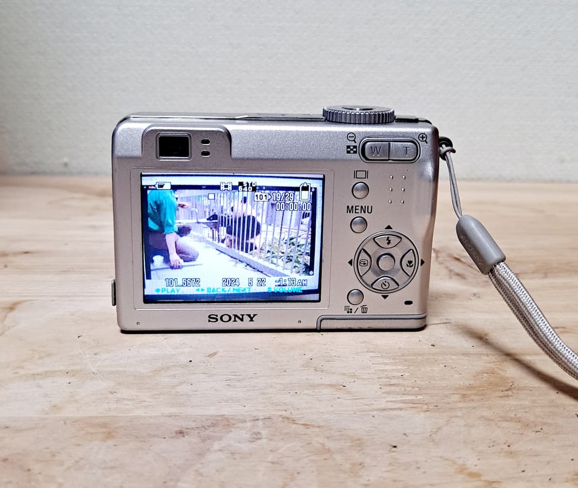 Appareil Photo Sony DSC-W5 écran Cassé - Pour Pièces / Ne Fonctionne Pas | Compact 5.1MP Zoom 3x