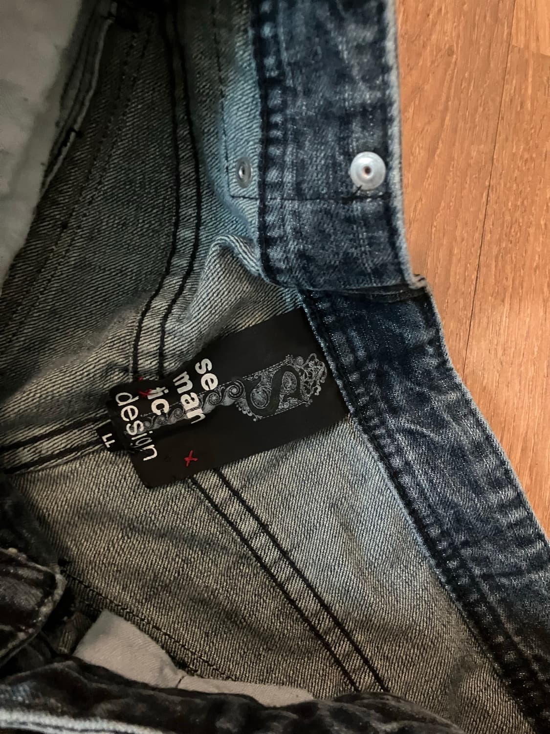 Semantic design python denim | 후루츠패밀리