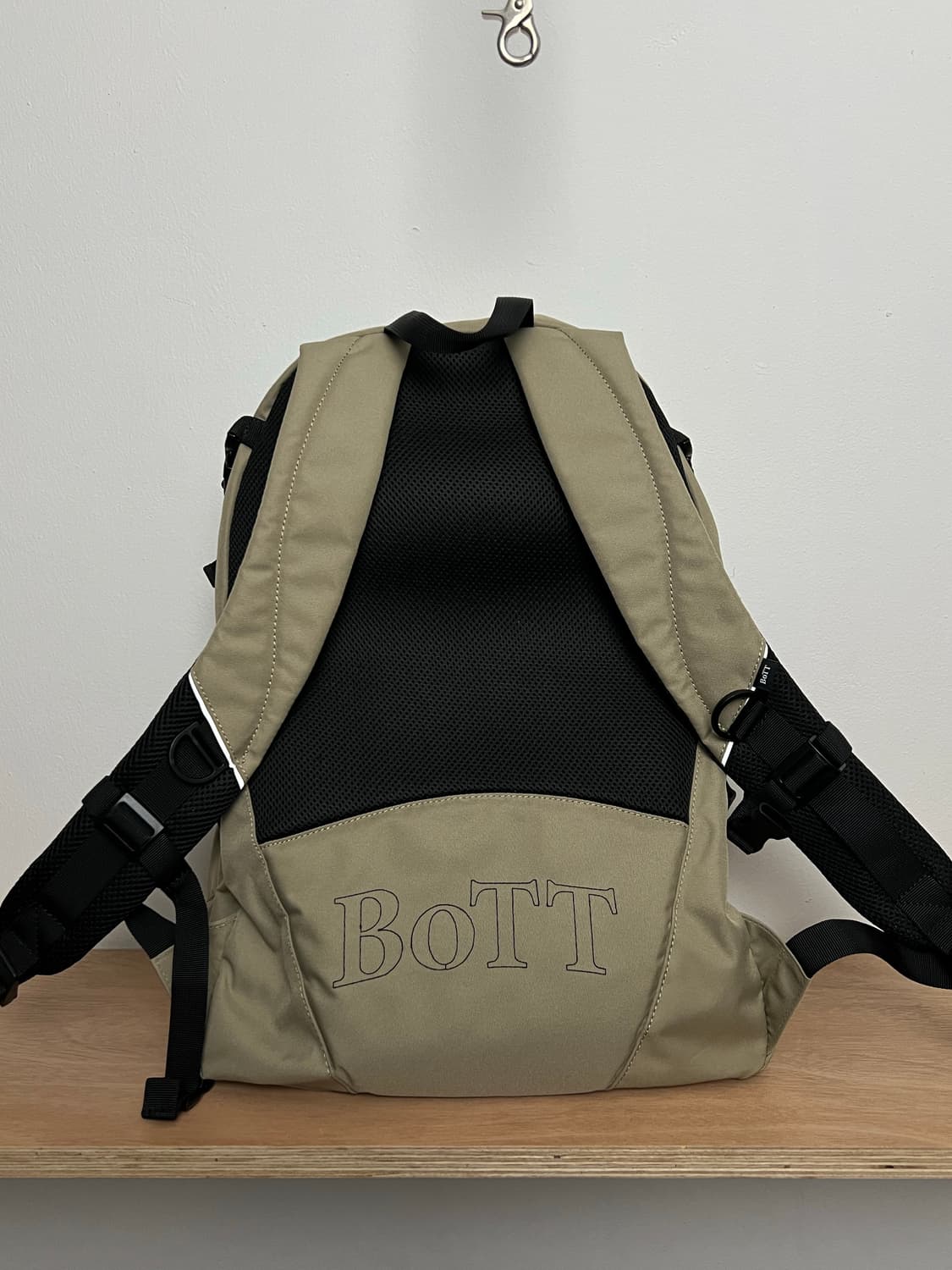 BoTT OG logo Backpack | 후루츠패밀리