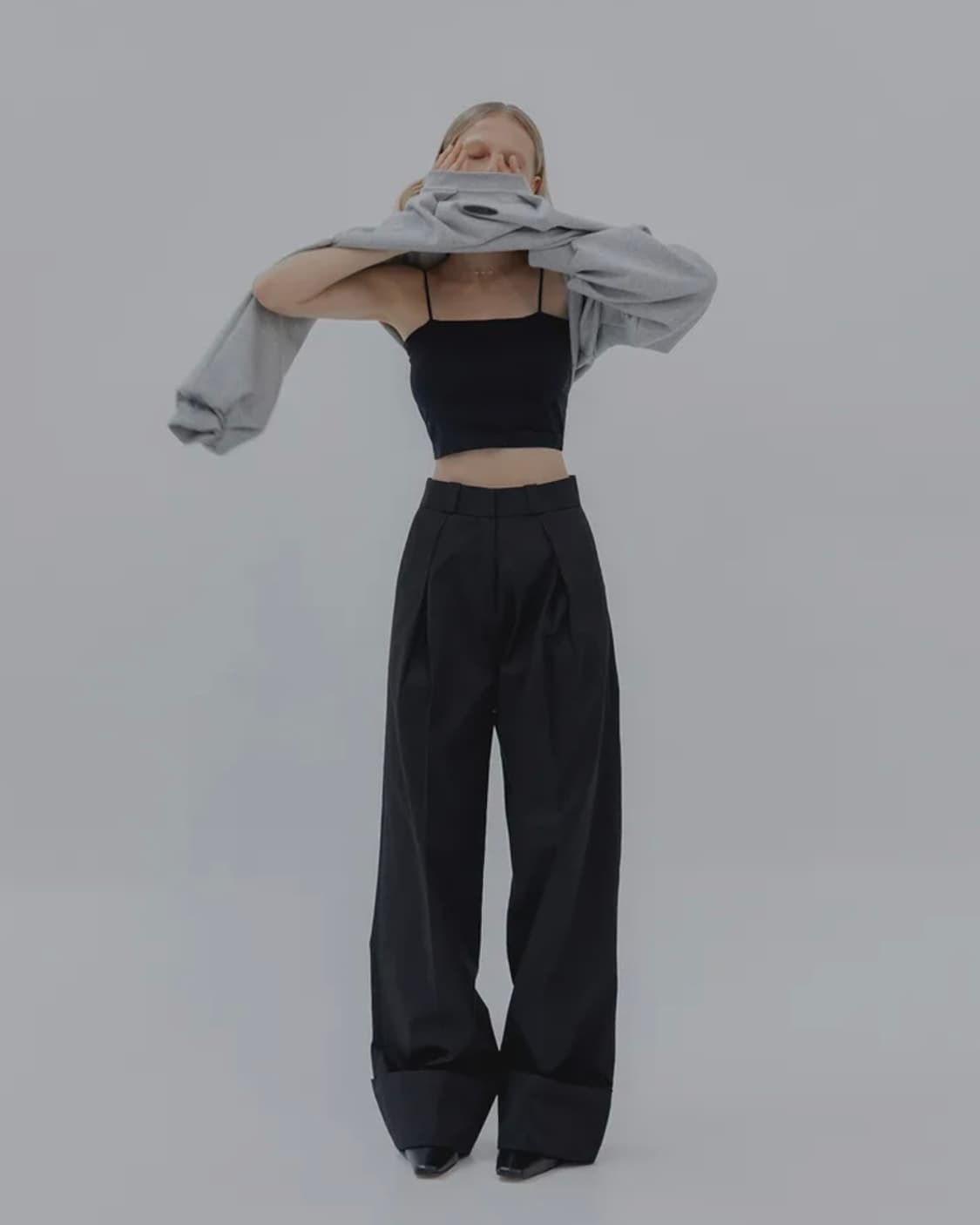 韓国商品/TREEMINGBIRD Roll-up Inverted Pleats Pants 트리밍버드(TREEMINGBIRD) Roll-up Inverted Pleats Pants