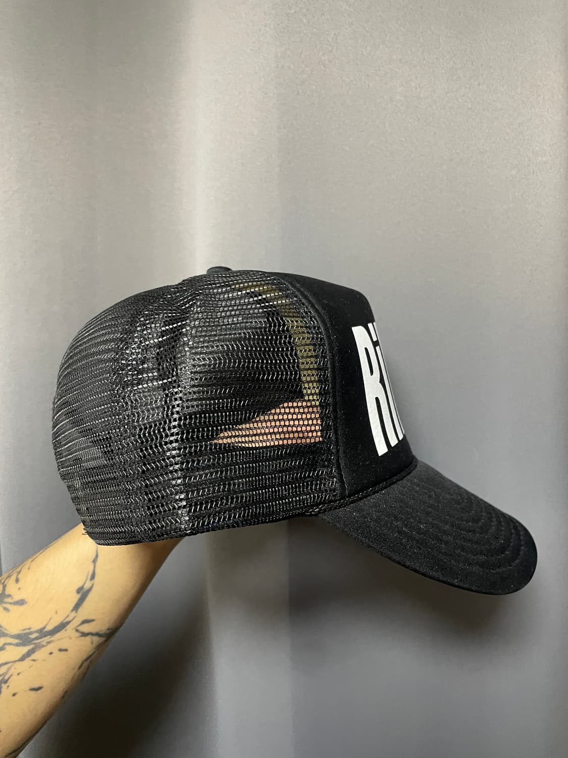 Antony riddle mesh cap | 후루츠패밀리