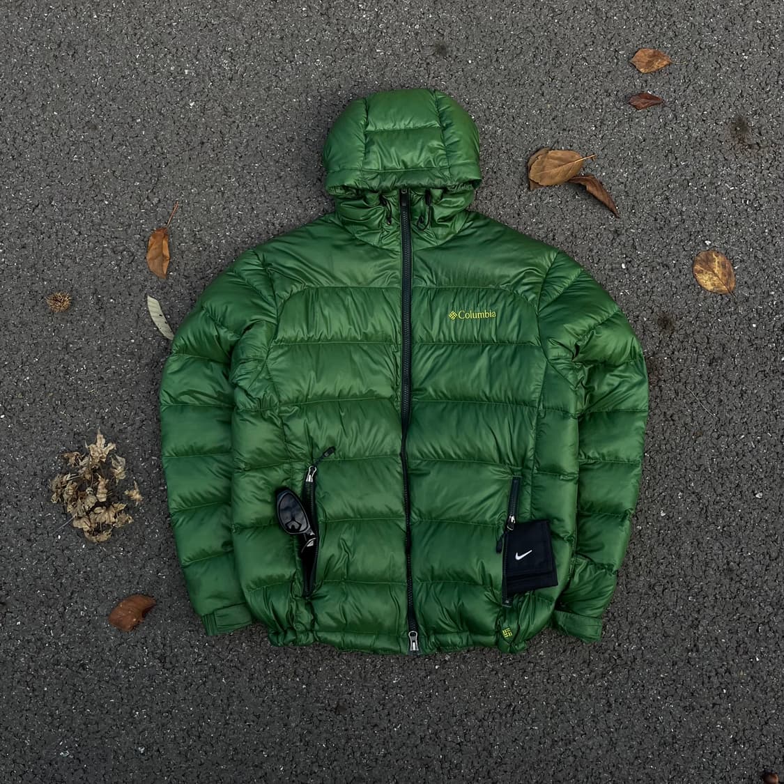 【超希少❗️】columbia ダウン　ダークグリーン　極美品❗️ M ROCKAWAY DENS III HOODIE⁄ダウンジャケット⁄XL⁄ナイロン⁄GRN⁄PM5211