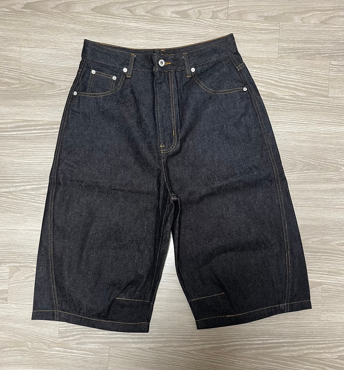 NOREMID RIGIT BAGGY JORTS – NAVY | 후루츠패밀리