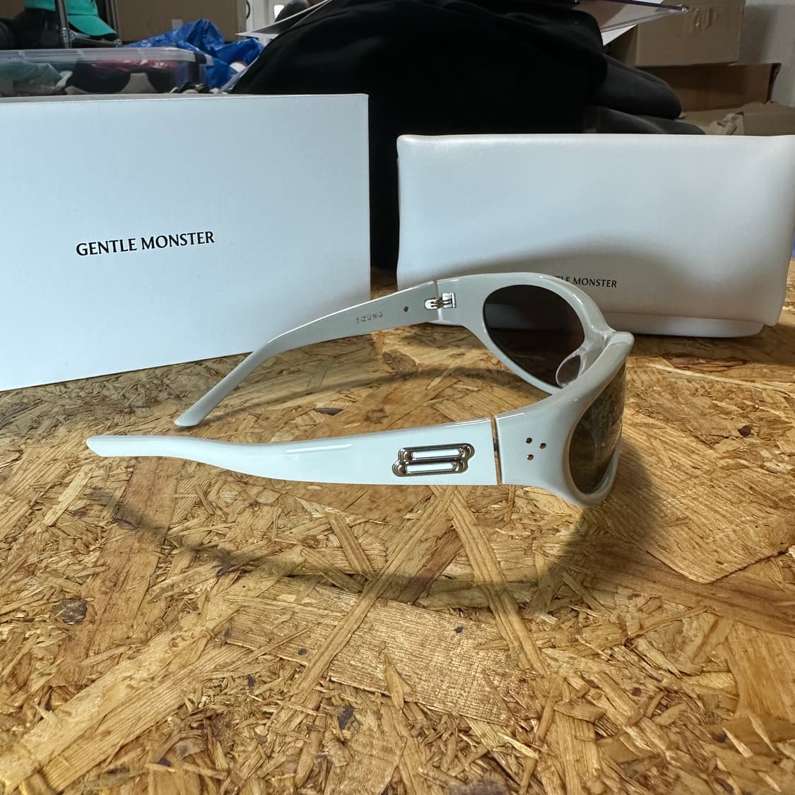 小物 GENTLE MONSTER YOUNG-G12 Young G12 | Gentle Monster