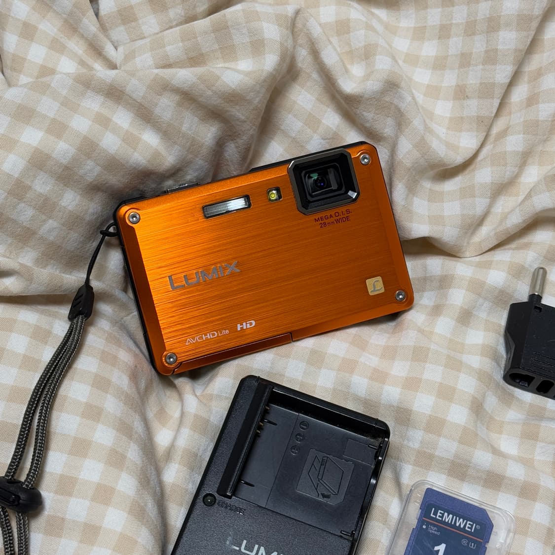 LUMIX DMC-FT1 Panasonic LUMIX DMC-FT1 デジカメ ほぼ新品 LUMIX DMC-FT1 Panasonic LUMIX DMC-FT1 デジカメ ほぼ新品