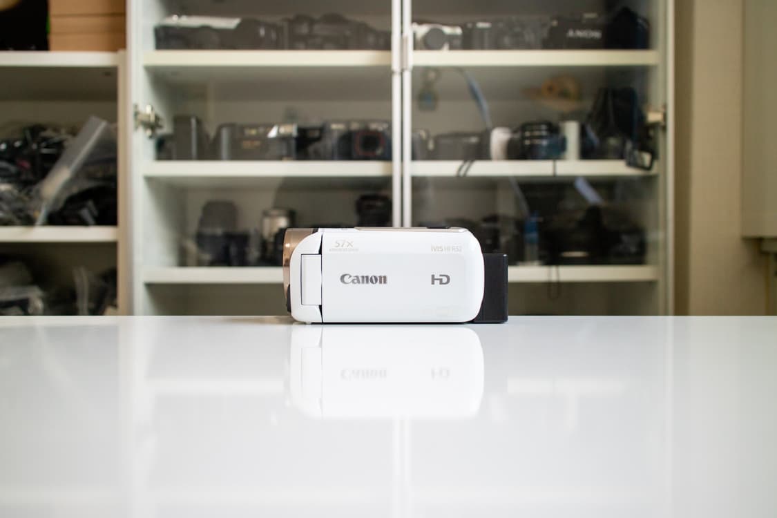 Canon　iVIS HF R52　ホワイト Canon iVIS HF R52 | 후루츠패밀리