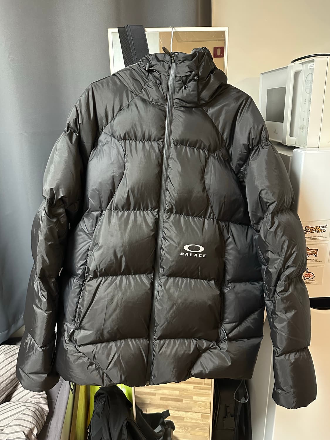 Palace x Oakley Puffa Black - 24FW | 후루츠패밀리