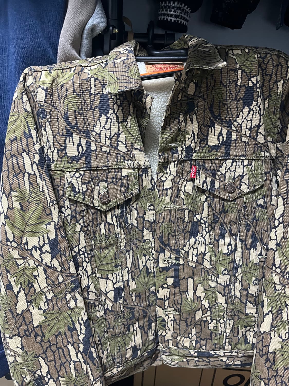 13aw SupremeLevi's Camo Trucker Jacket ジャケット・アウター