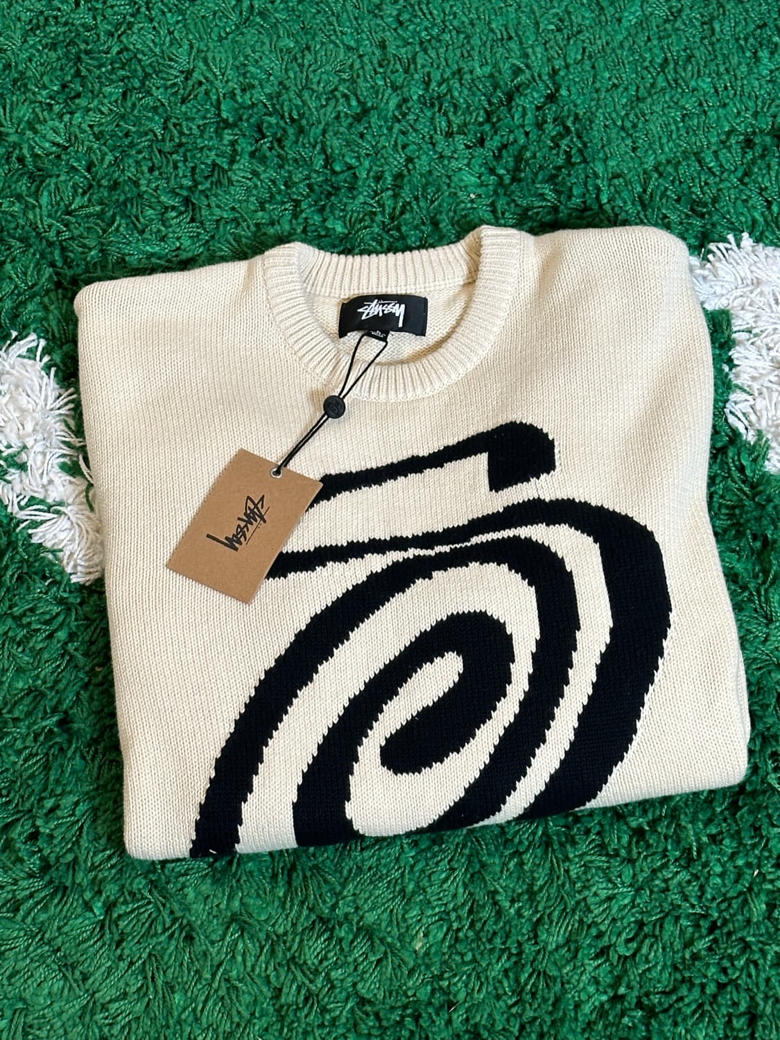 Stussy Curly S Sweater Natural | 후루츠패밀리