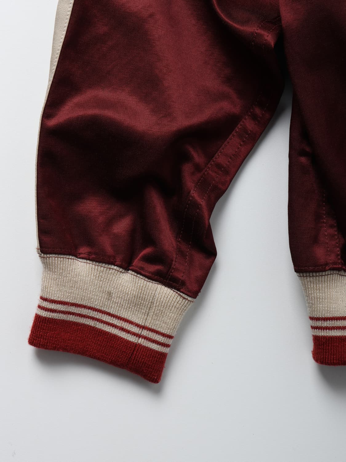 BOWWOW BEATLE MANIA SATIN SPORTS JACKET | 후루츠패밀리