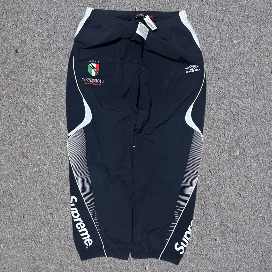 パンツ Supreme / Umbro Track Pant \"Dusty Plum\" Buy Supreme x Umbro Track Pant 'Dusty Plum' - SS22P58 DUSTY PLUM