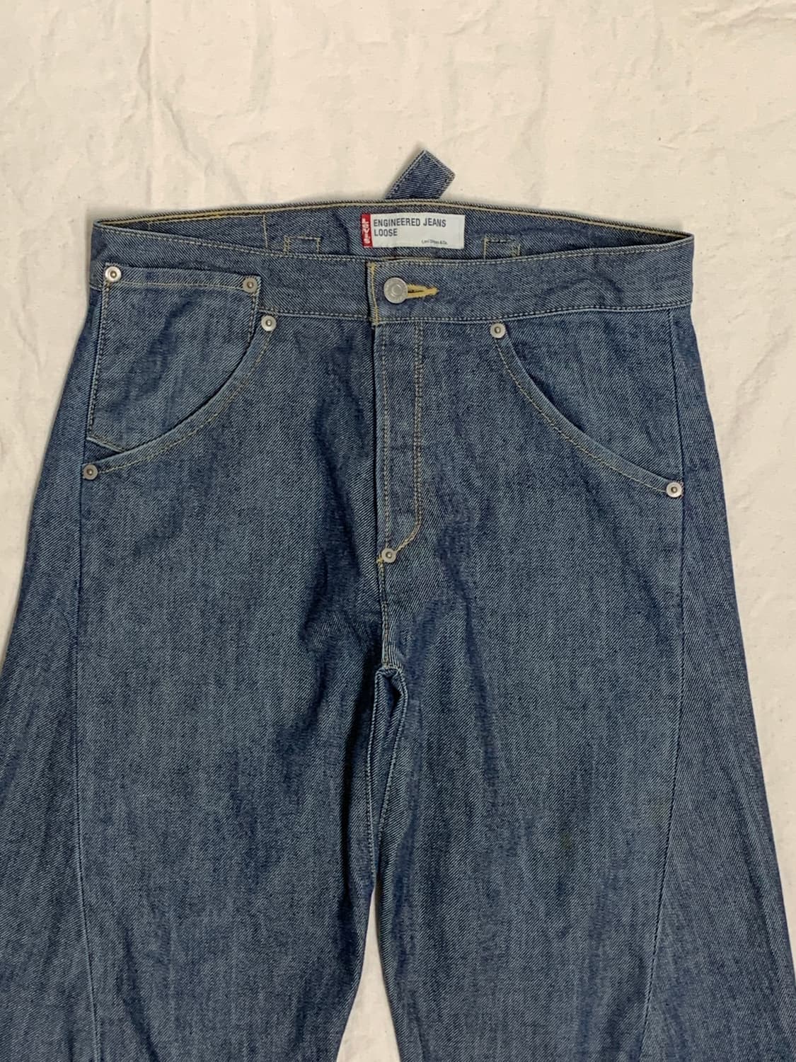 パンツ 00s Levi's ENGINEERED JEANS LOOSE W29 00年代 Levi's ユーロリーバイス ENGINEERED JEANS 立体裁断