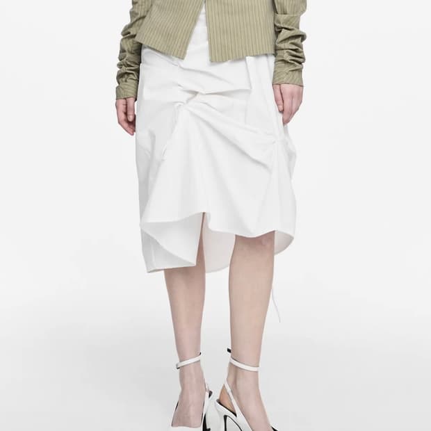 Open yy HUG&HEART CUTOUT SKIRT | 후루츠패밀리