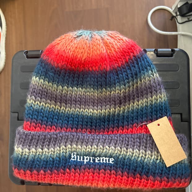 Supreme ombre stripe beanie | 후루츠패밀리