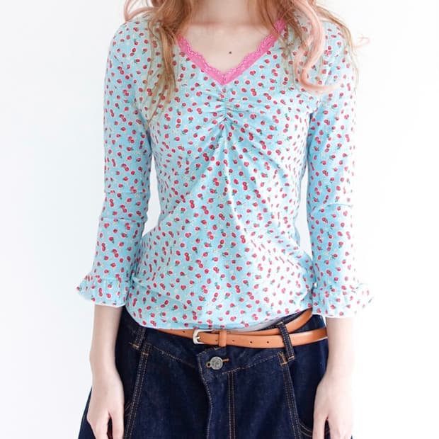 little strawberry lace top(mint) | 후루츠패밀리