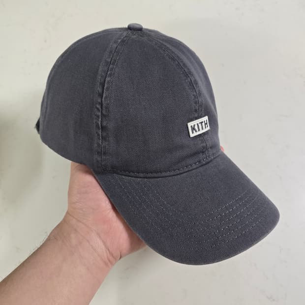 KITH BL TWILL CAP, SHARK | 후루츠패밀리