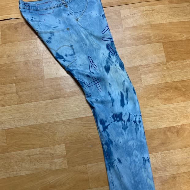 LEVIS RED HONEST DISHONEST 01/SS 리바이스 레드 | 후루츠패밀리