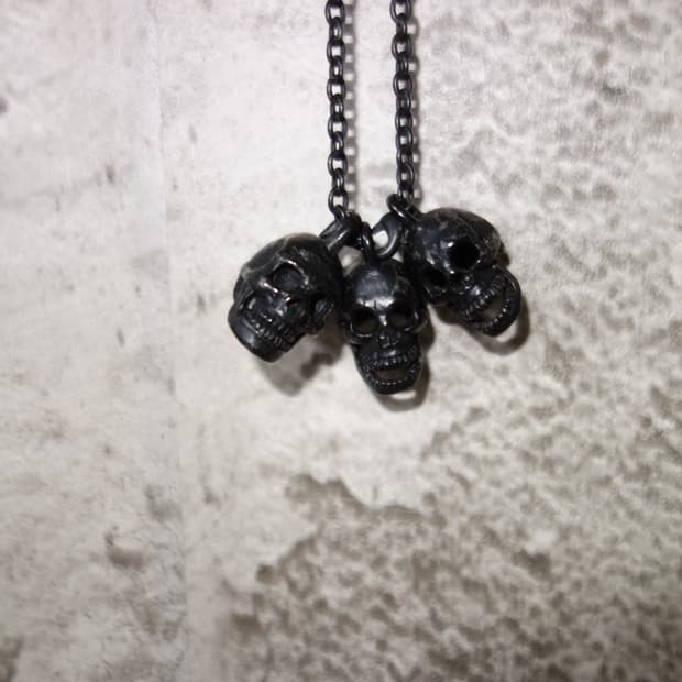 UNDERCOVER 02AW Demon Vampire Necklace