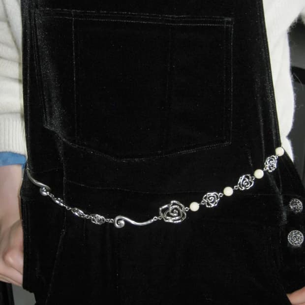 시눈 벨트 sinoon Rose Beads Chain Belt | 후루츠패밀리