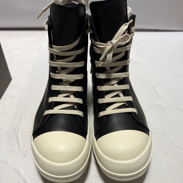 Unconscious.jp / obsidian Recurve Boots | 후루츠패밀리