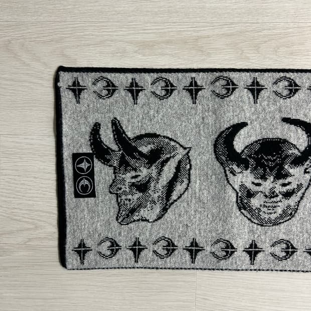 Thug club Satan Muffler | 후루츠패밀리