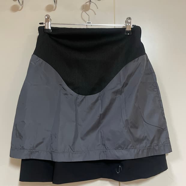 Coyseio RAW EDGE COTTON SKIRT NAVY | 후루츠패밀리