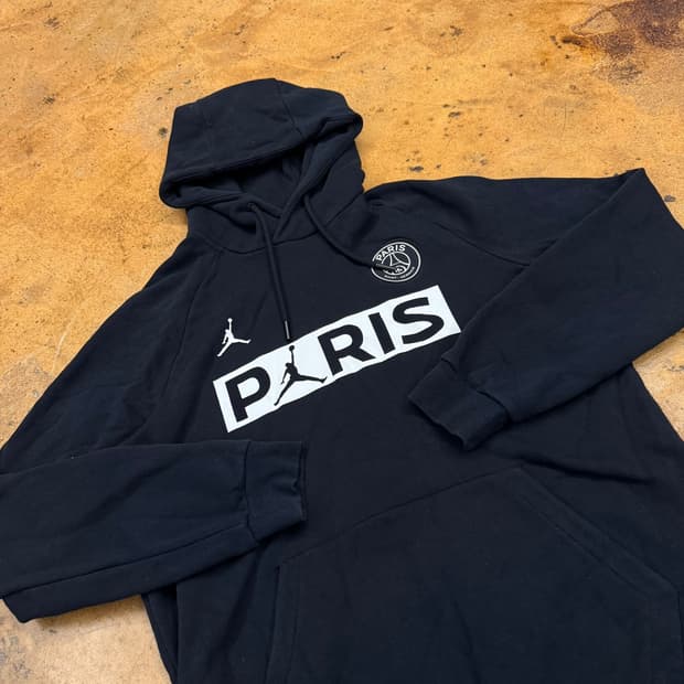 UVU Paris 25 Zipped Hoodie Ink Blue | 후루츠패밀리