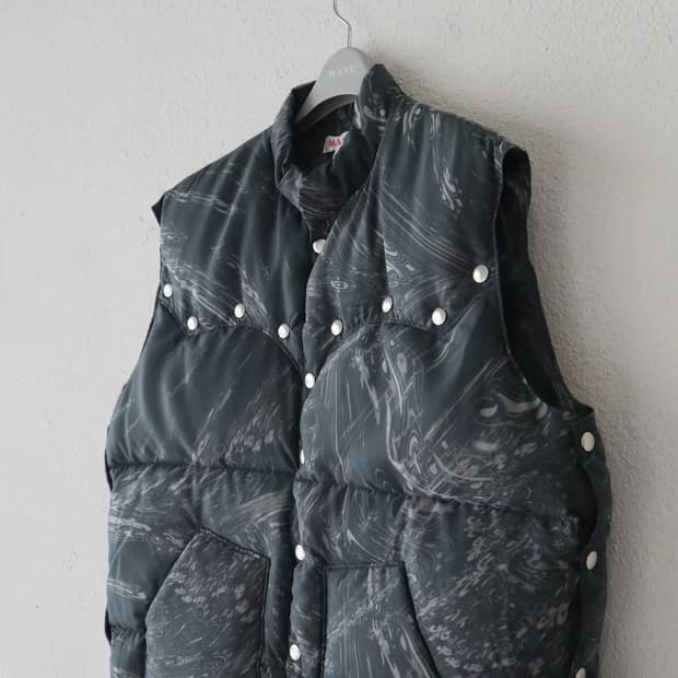 MASU Marble Bandana Puffer Vest | 후루츠패밀리